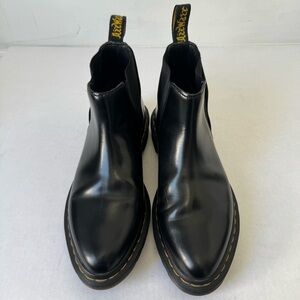 Dr. Martens Black Chelsea Boots - Smooth Leather